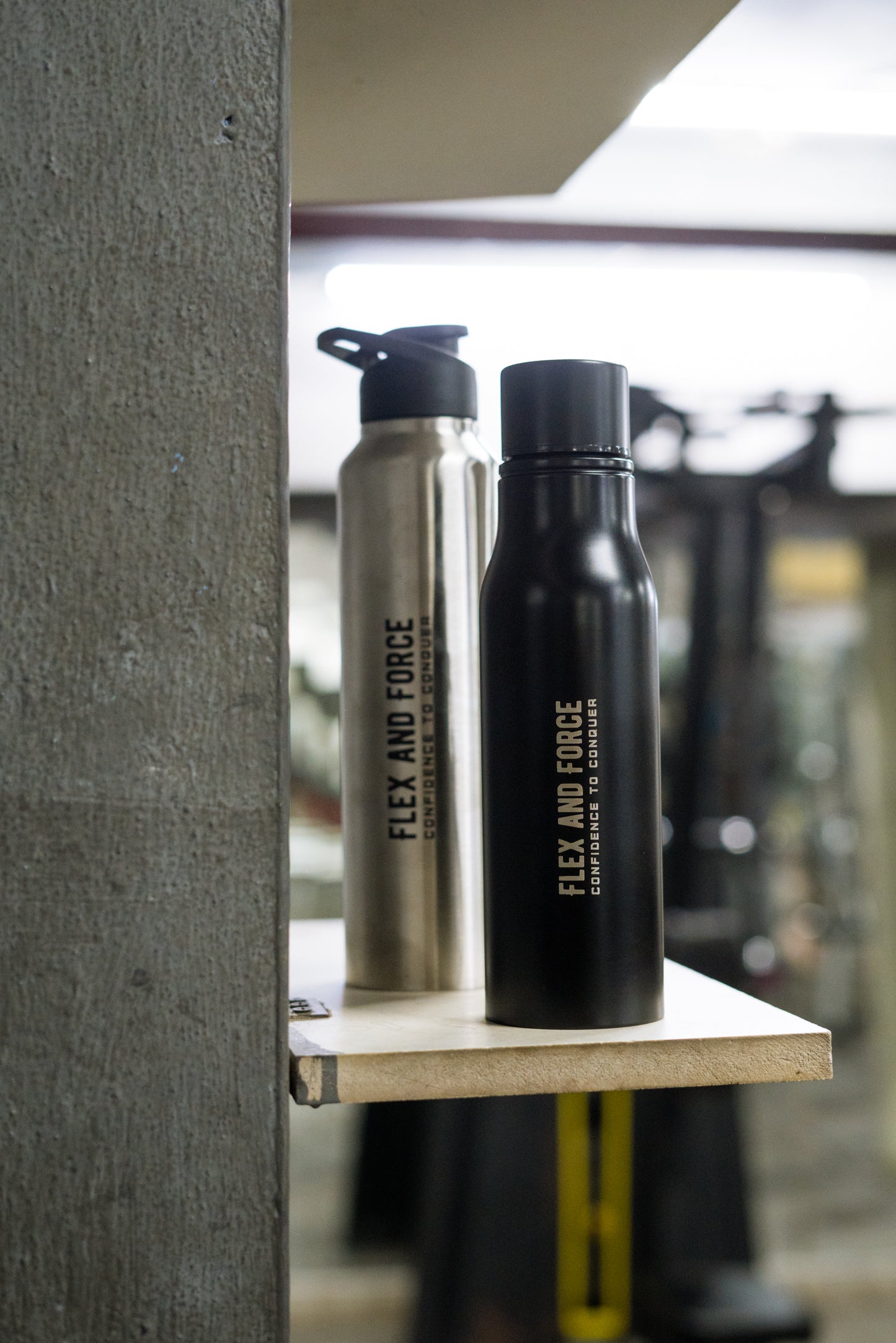 Food Grade Stainless Steel Rust Free Water Bottle | Sipper Leakproof (Non Insulated) for Gym, Workout, Office, School, Sports, Home - 750 ml