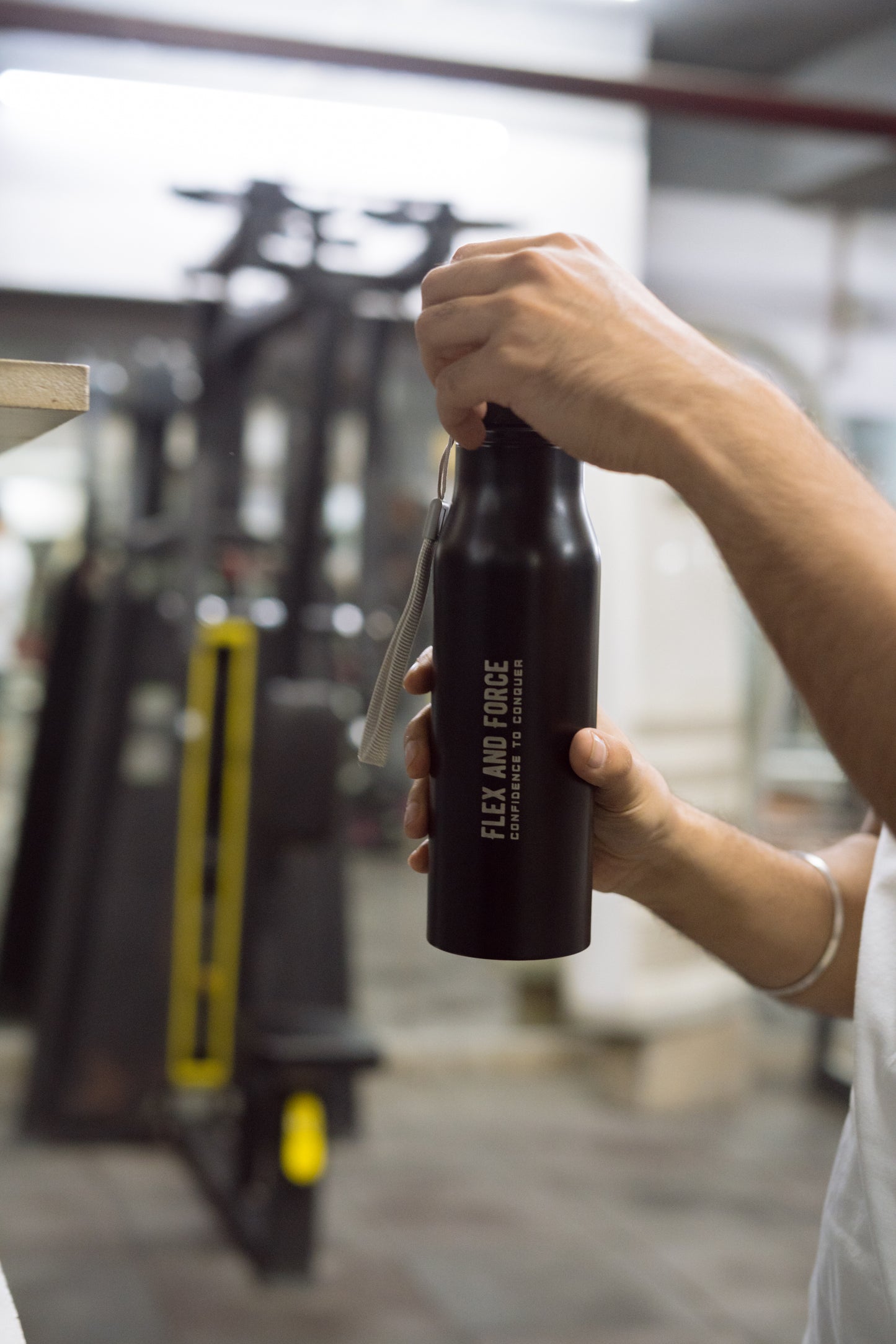 Food Grade Stainless Steel Rust Free Water Bottle | Sipper Leakproof (Non Insulated) for Gym, Workout, Office, School, Sports, Home - 500 ml